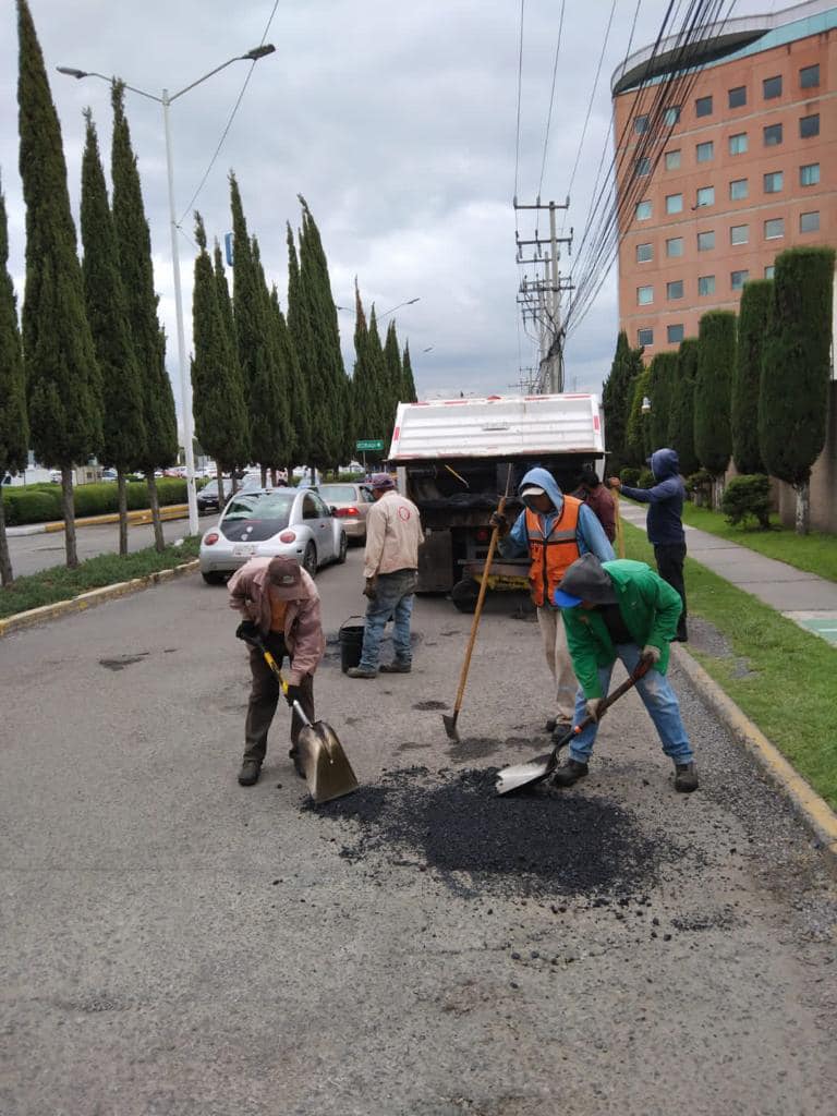 1692382184 861 Le estamos dando con todo a los baches Hoy la