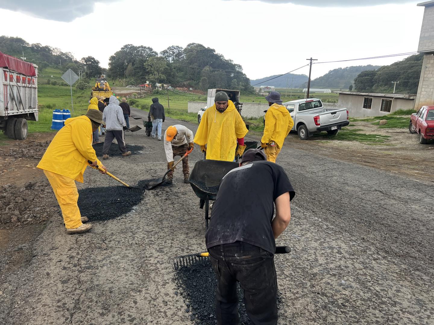 1692393869 986 ¡Seguimos trabajando en el mejoramiento de la Carretera Atlacomulco Villa