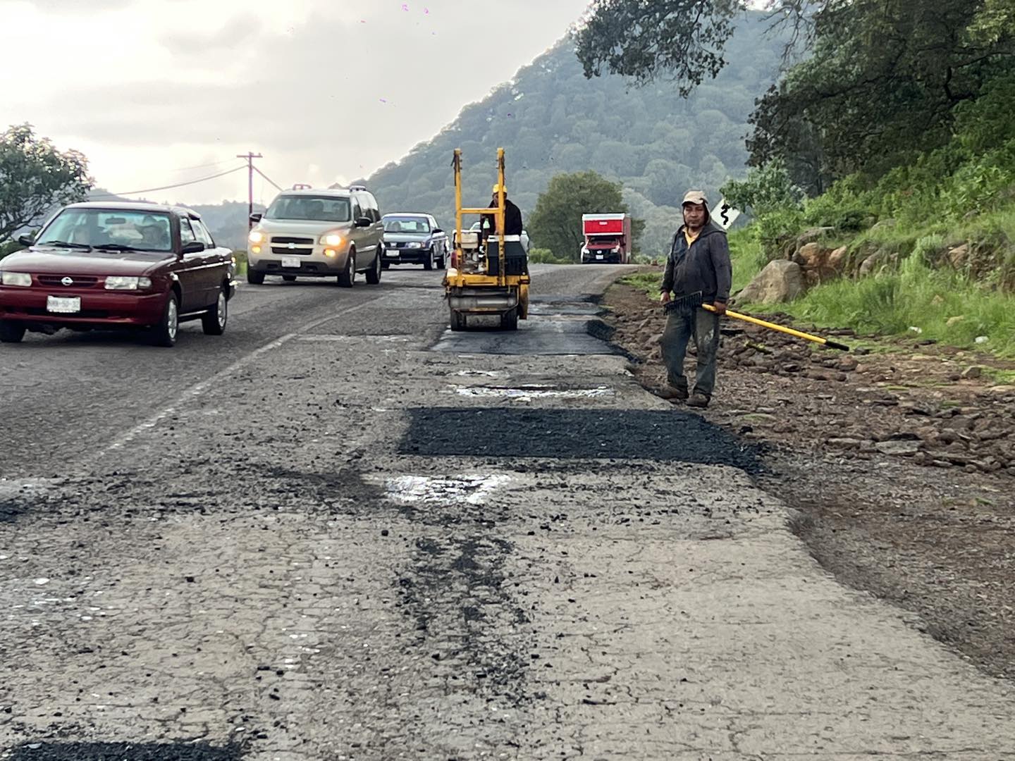 1692393882 427 ¡Seguimos trabajando en el mejoramiento de la Carretera Atlacomulco Villa