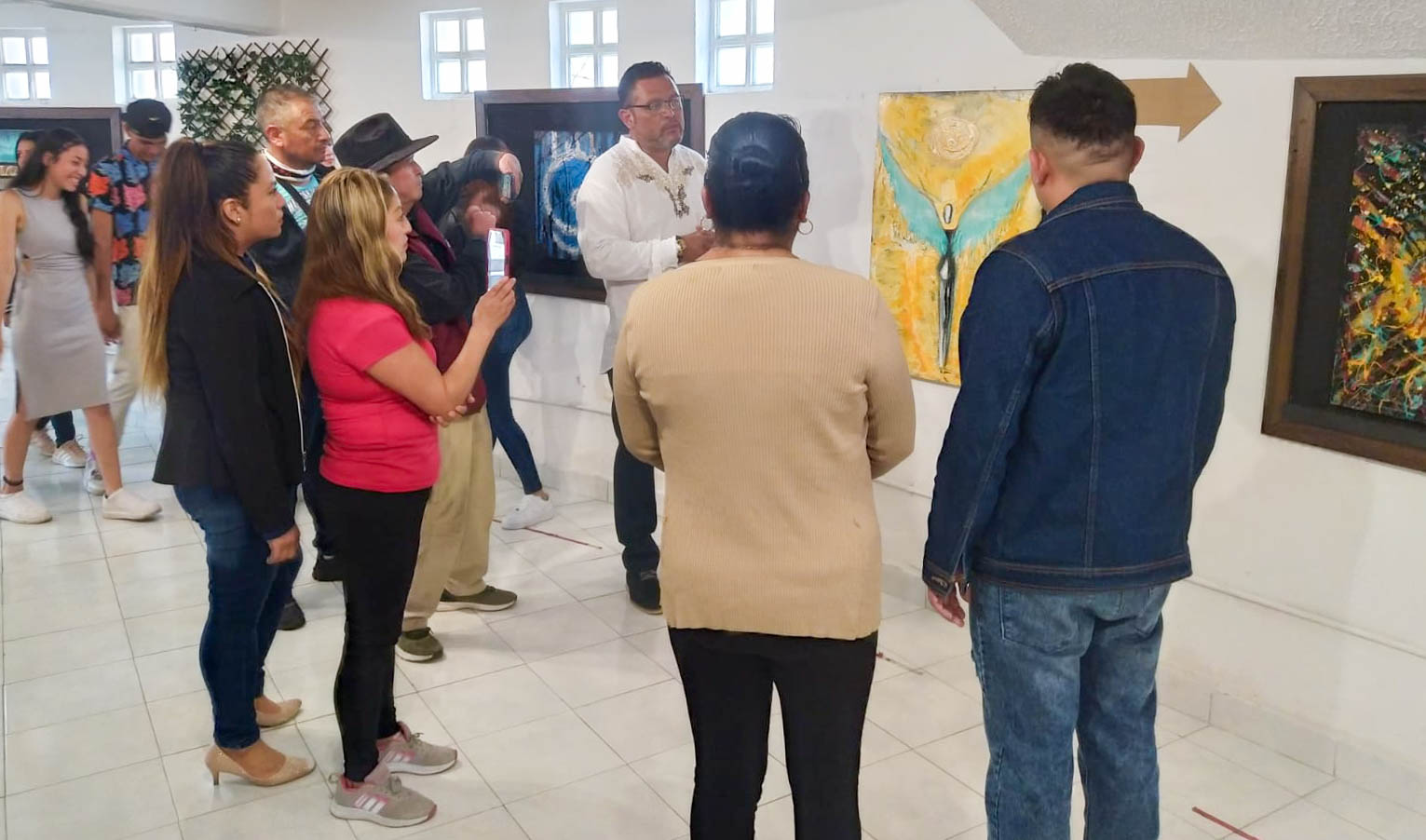 1692452179 482 Iniciamos con la exposicion Arte Reciclado en la galeria de