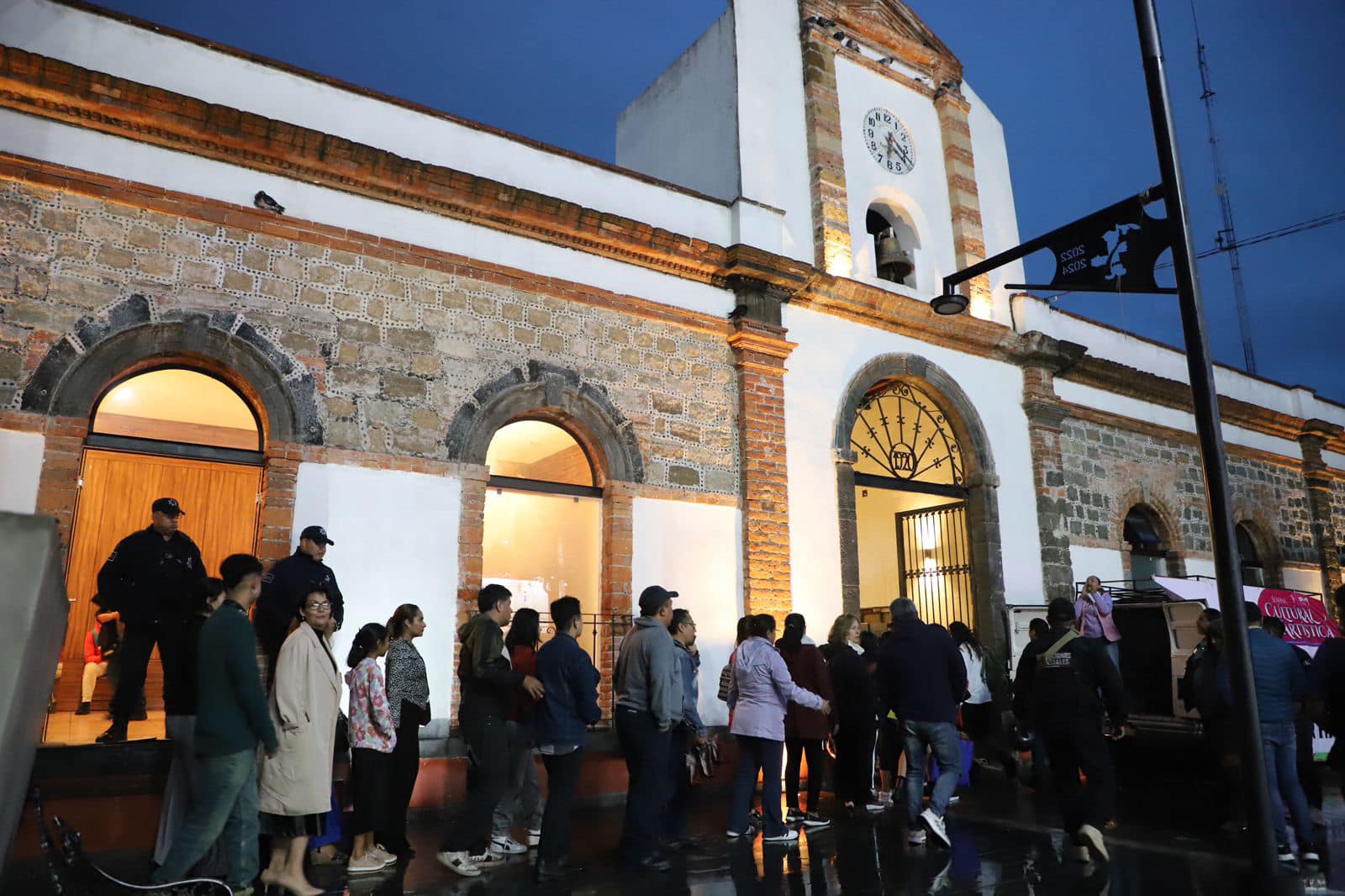 1692535267 691 Con el Centro Cultural y Social de testigo nuestros Presidentes