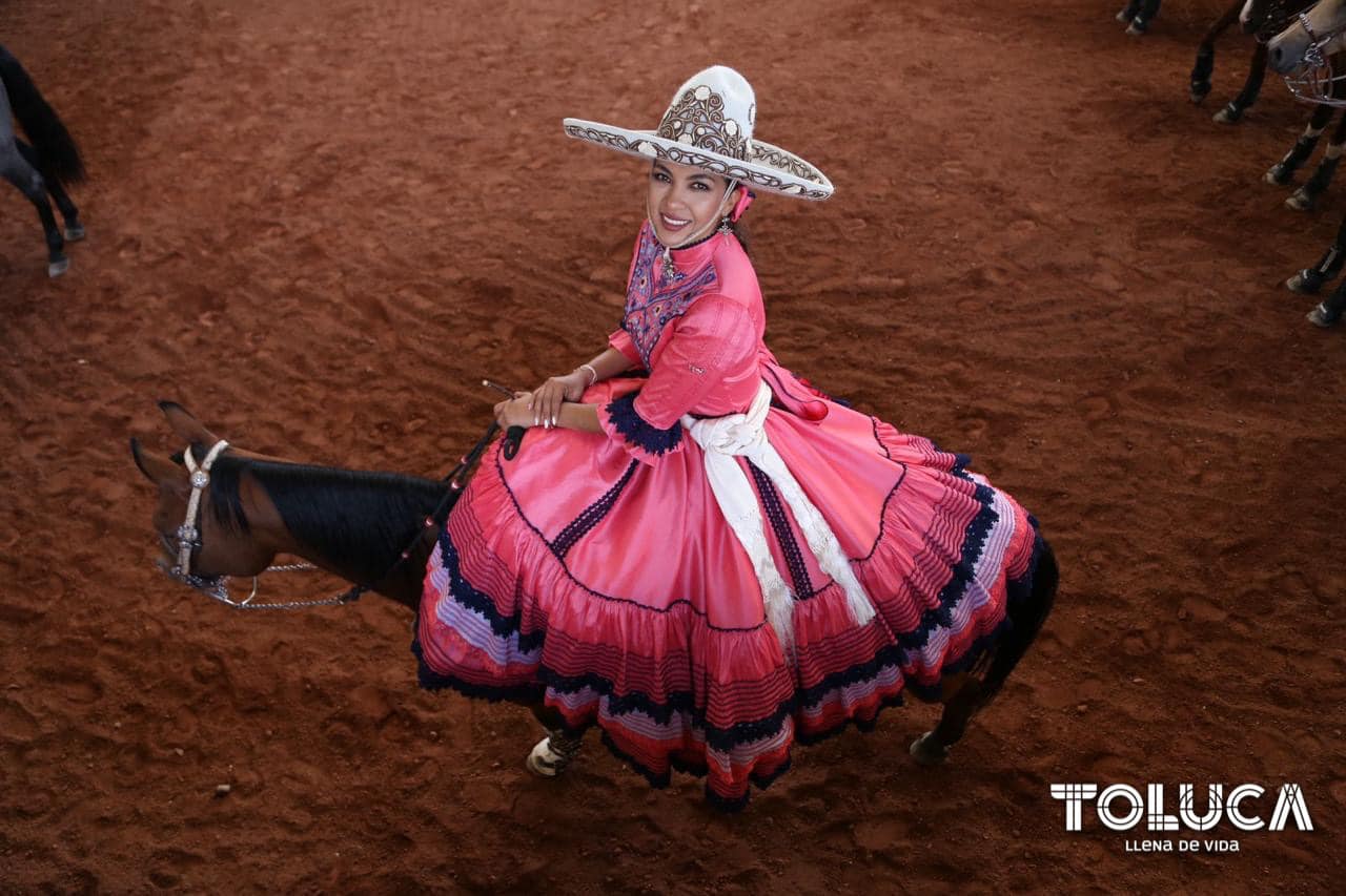 ¡así Se Vivió El Primer Día De La Feria Roatán 2023 Con Sede En Toluca Estado De México 