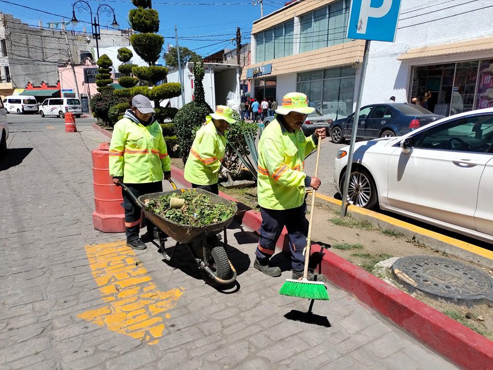 1692547773 149 Las labores no paran para el personal de la Direccion