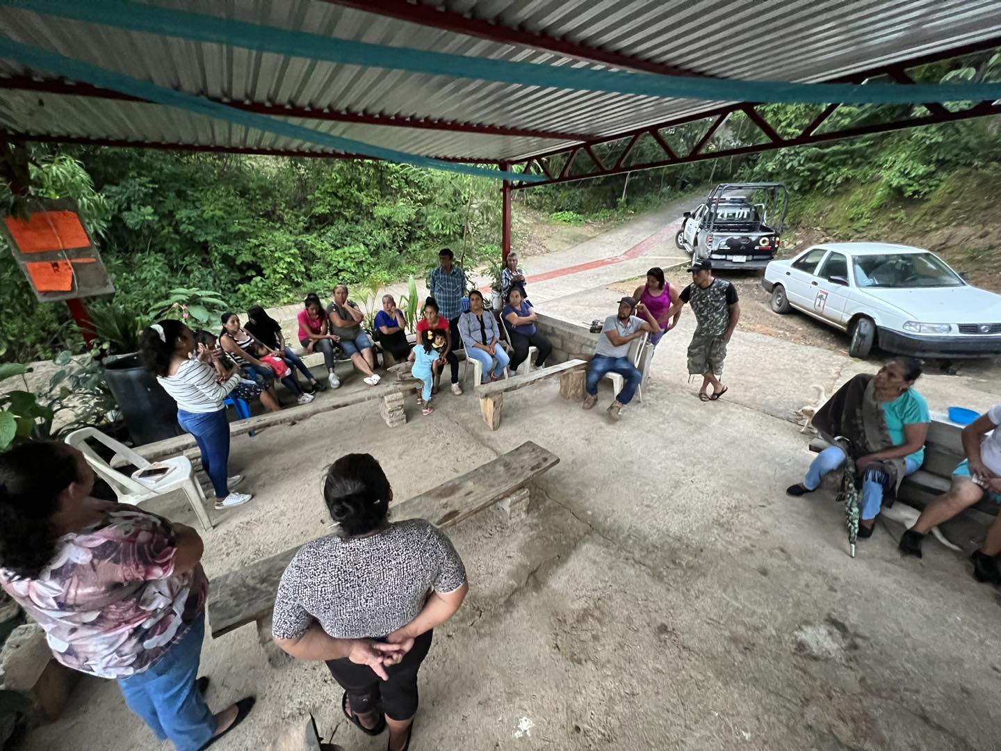 1692882572 889 En una tarde amena de convivencia la Directora del SMDIF