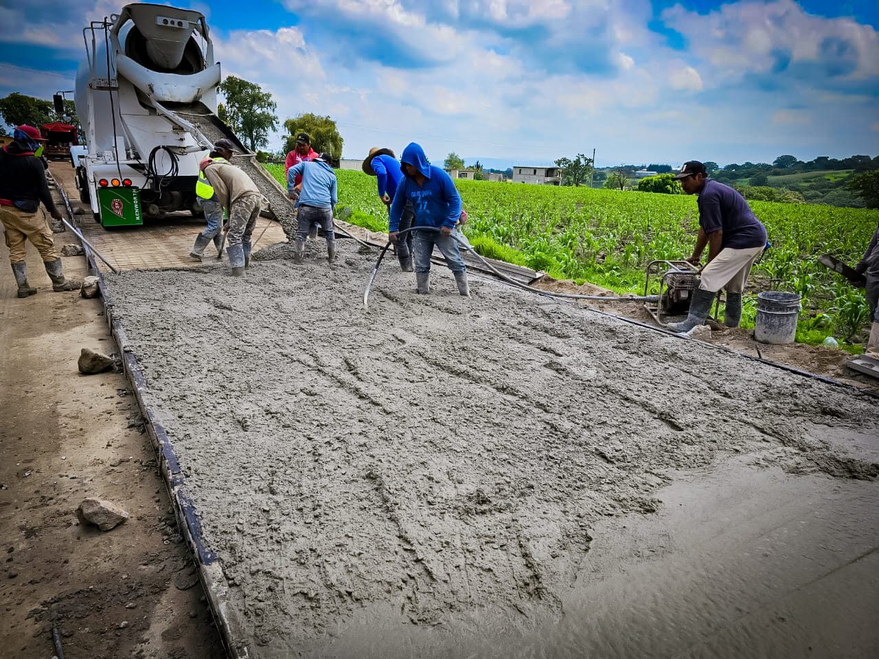 1692886589 970 En la comunidad de Las Moras estamos trabajando en la