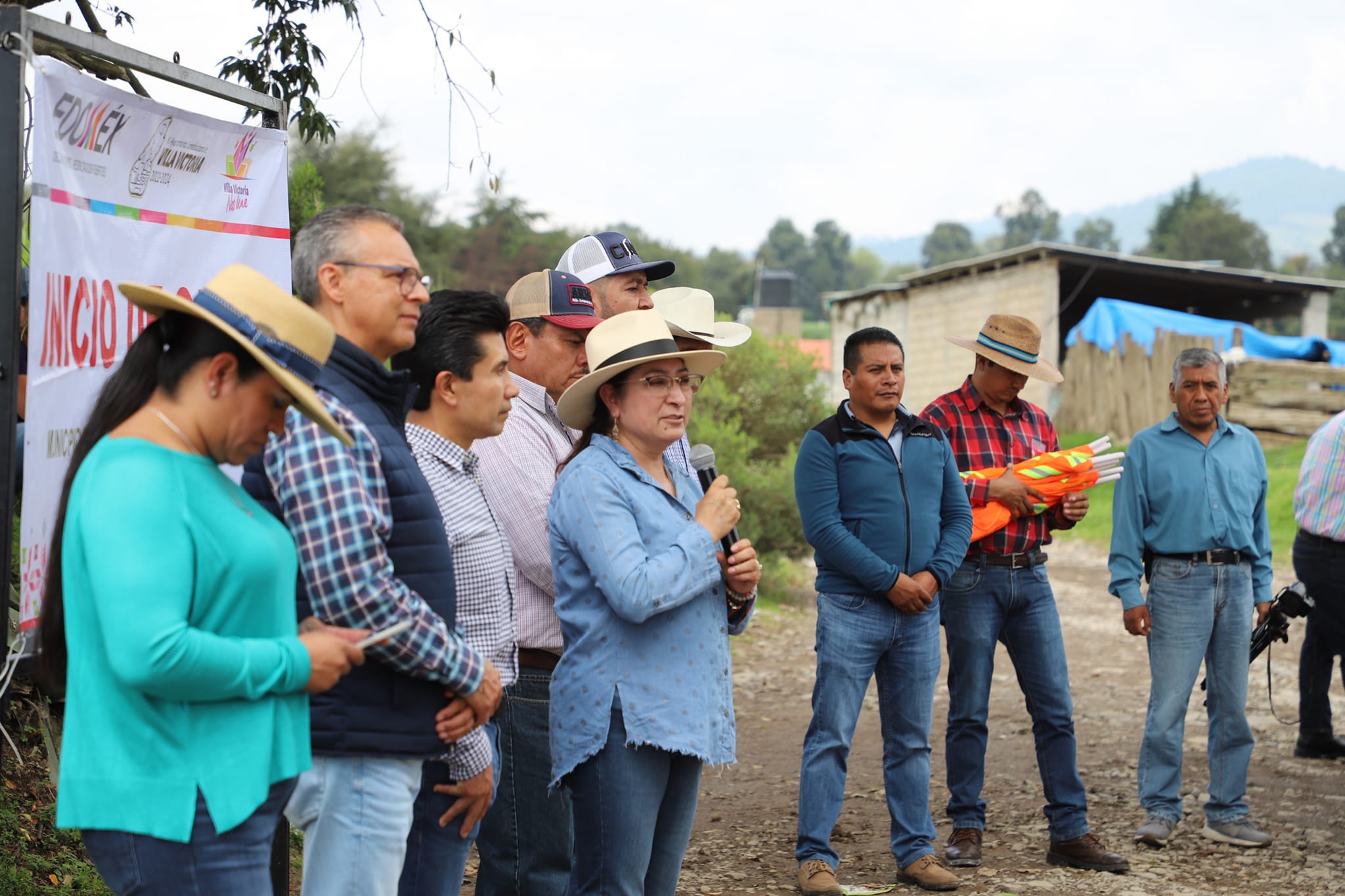 1693006342 626 Delegado y vecinos de Barrio El Catorce dieron la bienvenida