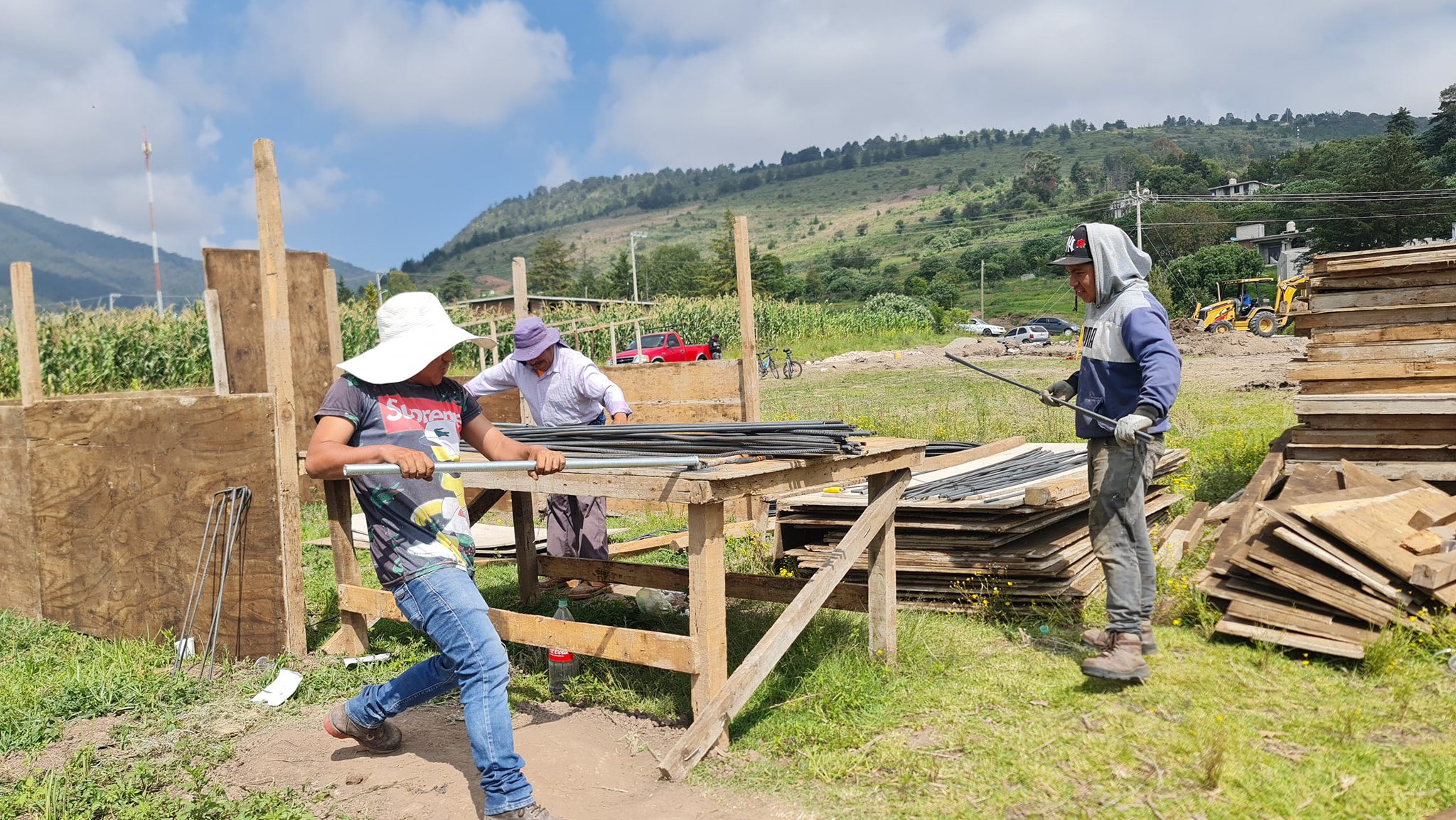 1693090665 166 En la comunidad de San Juan Coajomulco el Gobierno que