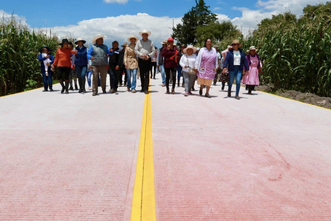 1693167575 479 El presidente municipal Abuzeid Lozano entrego la ampliacion de la