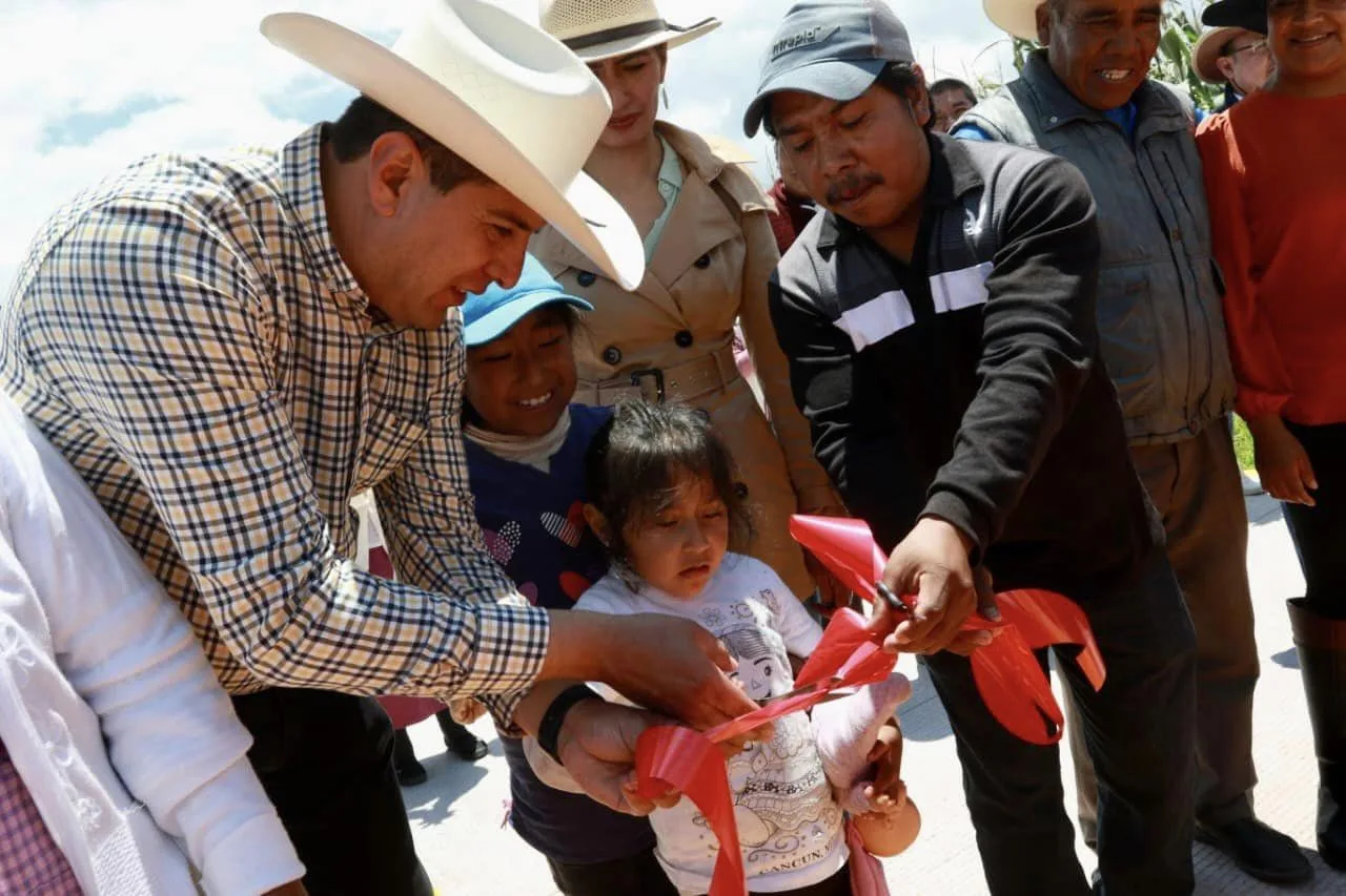 1693167594 El presidente municipal Abuzeid Lozano entrego la ampliacion de la jpg