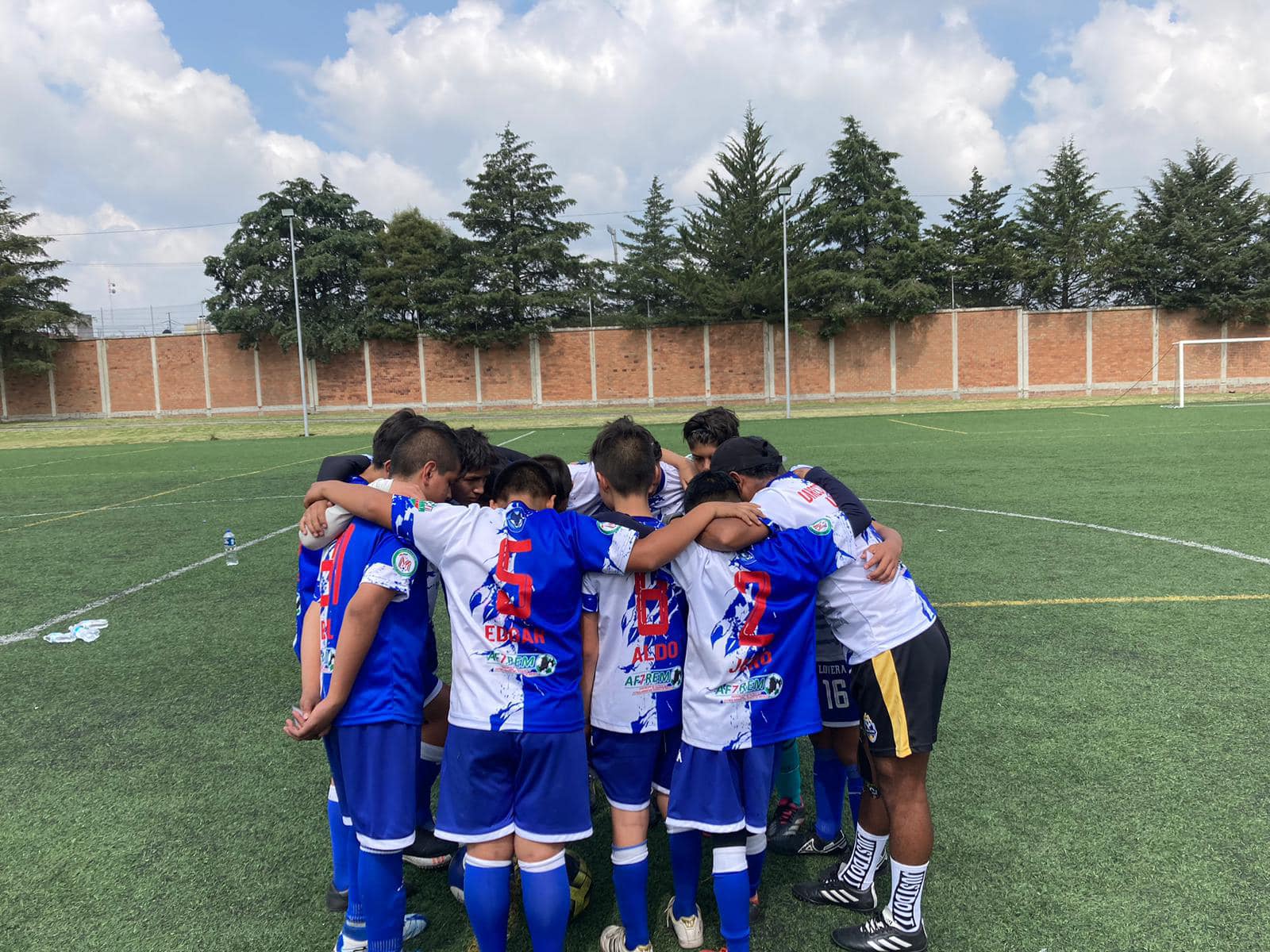 1693224108 477 Felicitamos a los jovenes talentos de la Escuela de Futbol