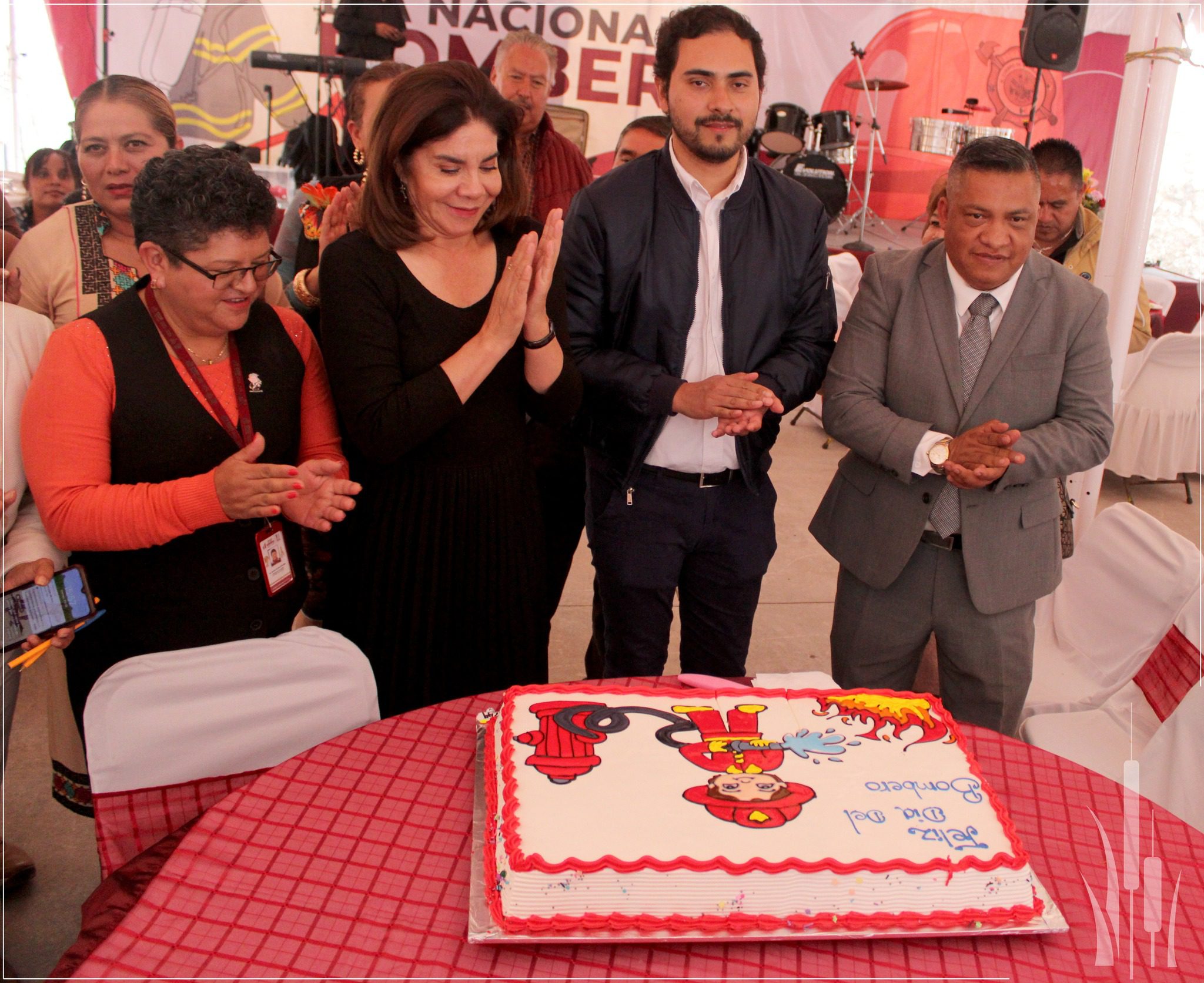 1693230454 80 La Lcda Elena Garcia acompano a las y los integrantes