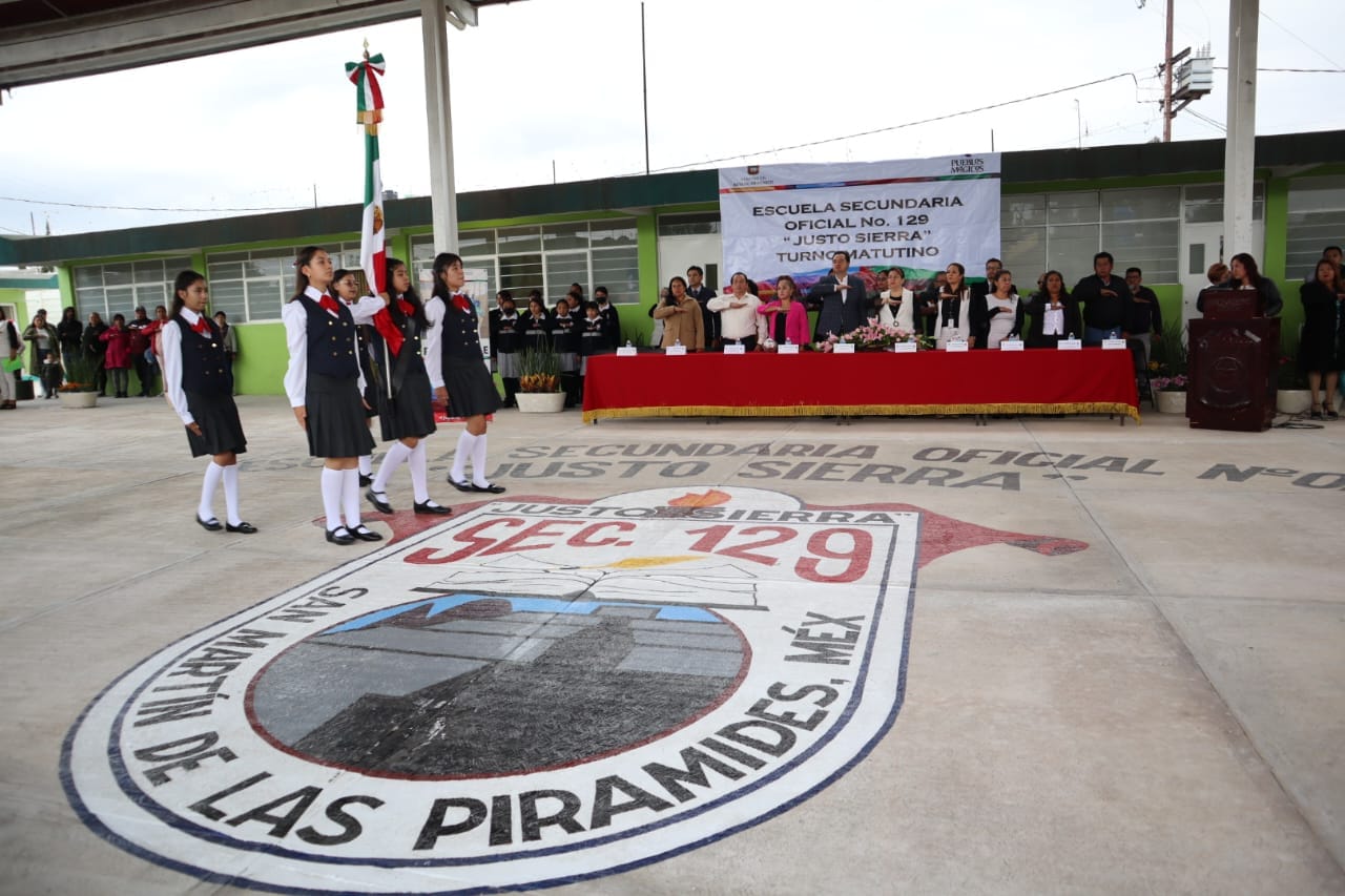 1693248869 361 Hoy es el gran dia los pasillos de las escuelas