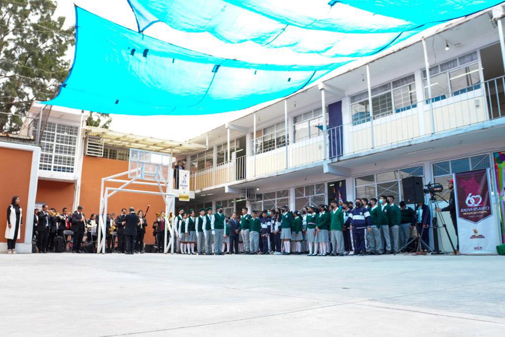 1693256614 421 El Presidente Municipal Adolfo Cerqueda Rebollo realizo la colocacion de