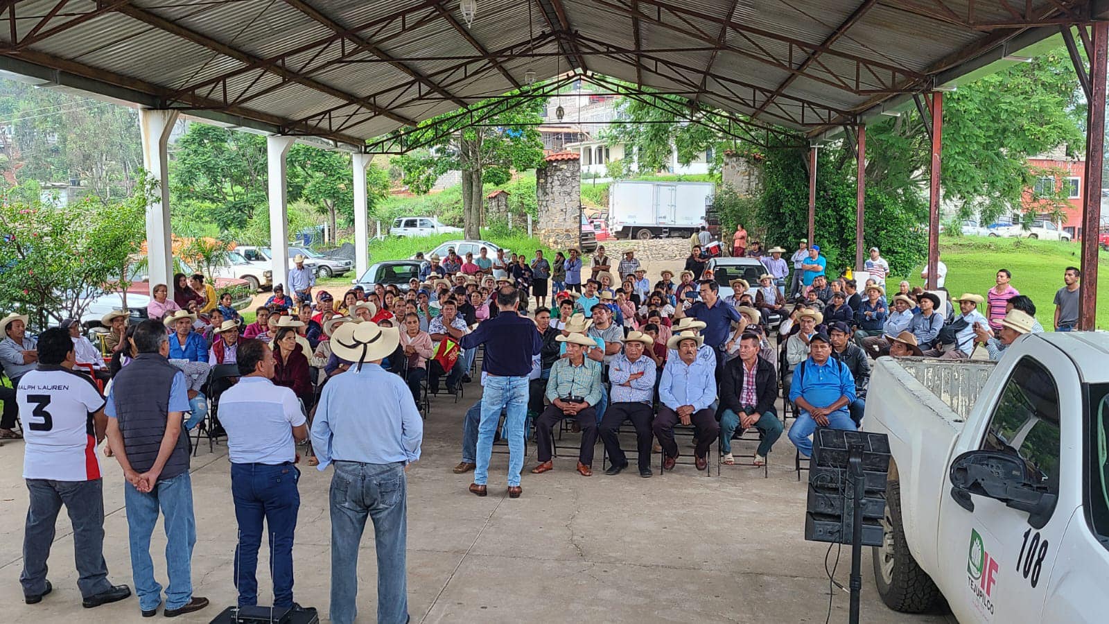 1693260335 491 RLR Beneficiando al campo se favorece todo el municipio