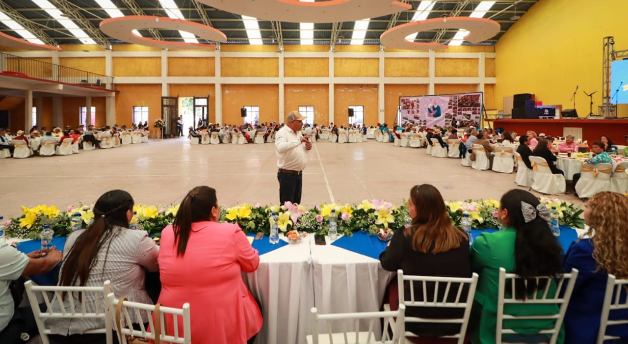 1693311436 825 ¡Celebrando la experiencia y sabiduria de nuestros adultos mayores en