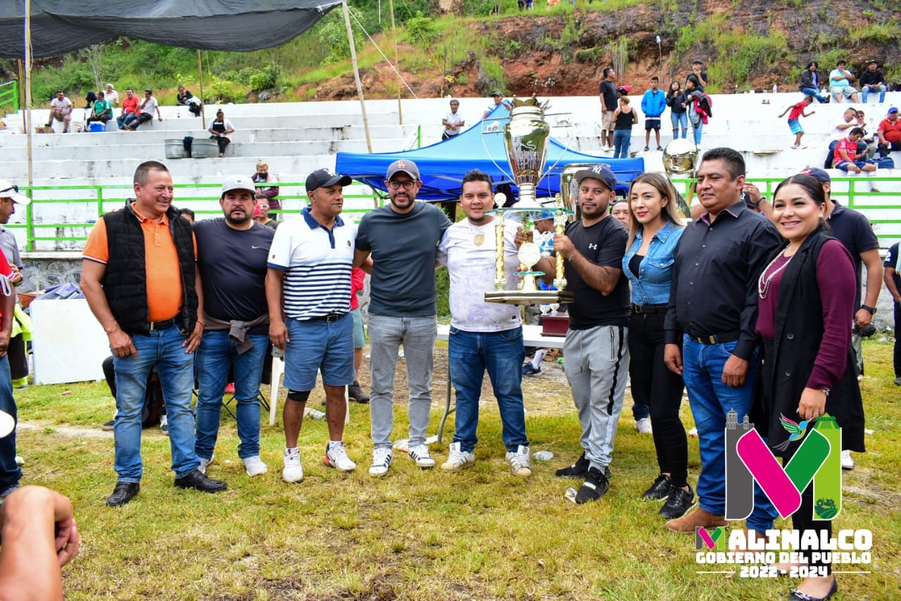 1693311677 853 Se llevaron a cabo los tradicionales partidos de futbol entre