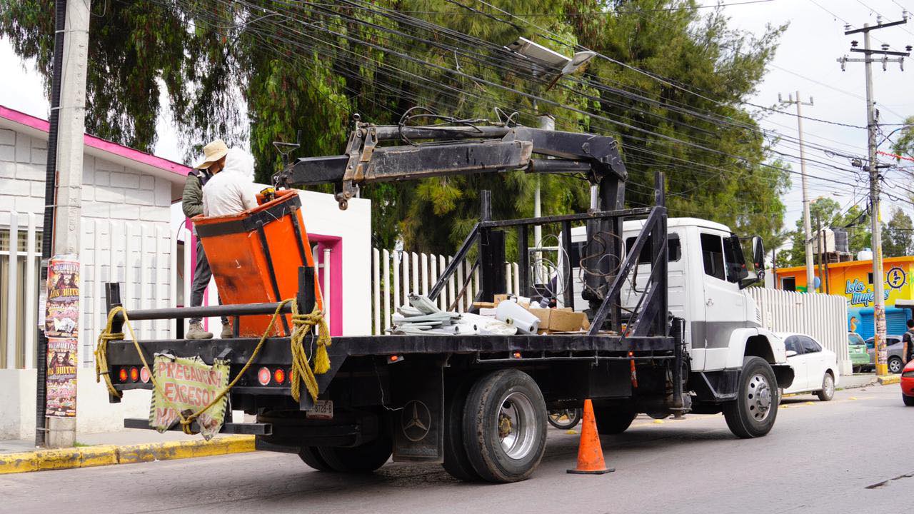 1693315008 CAMBIO DE LUMINARIAS Comprometidos con el mejoramiento de la