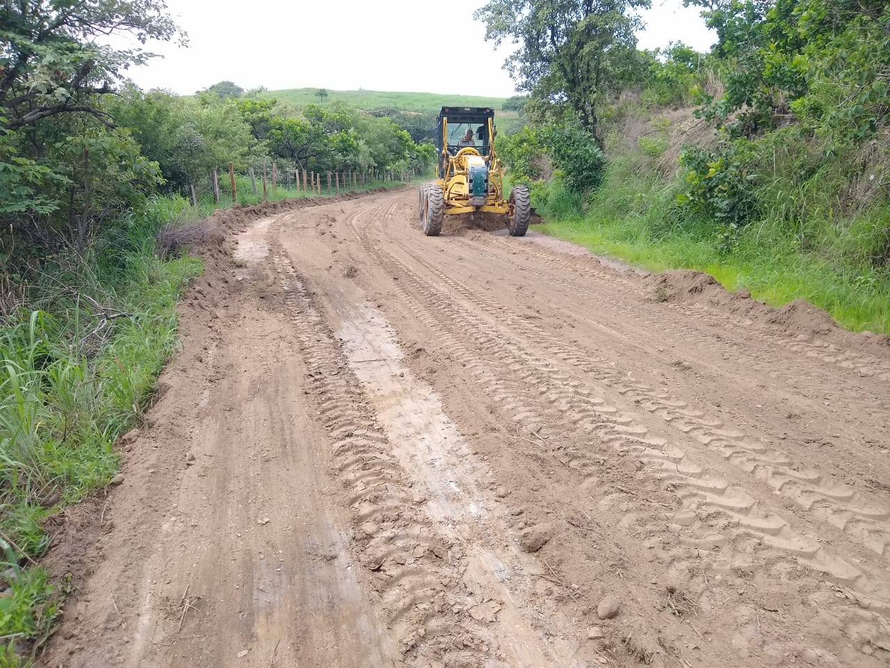 1693317240 700 Nuestra prioridad los caminos de terraceria por ello seguimos rastreando