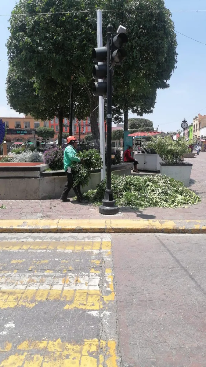 1693336245 16 Toma precauciones Calle 5 de mayo permanece cerrada entre Av