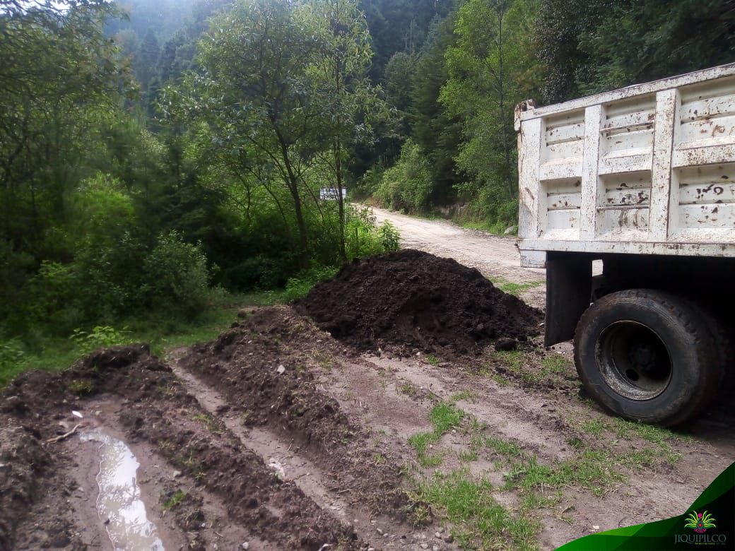 1693495251 254 Continuamos trabajando en el desazolve de la presa El Jabali