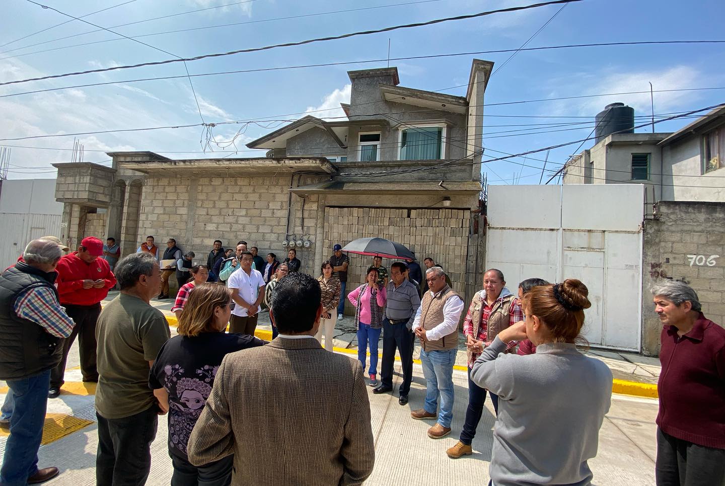 1693507401 659 EntregaDeObra de la Rehabilitacion con concreto hidraulico de la calle