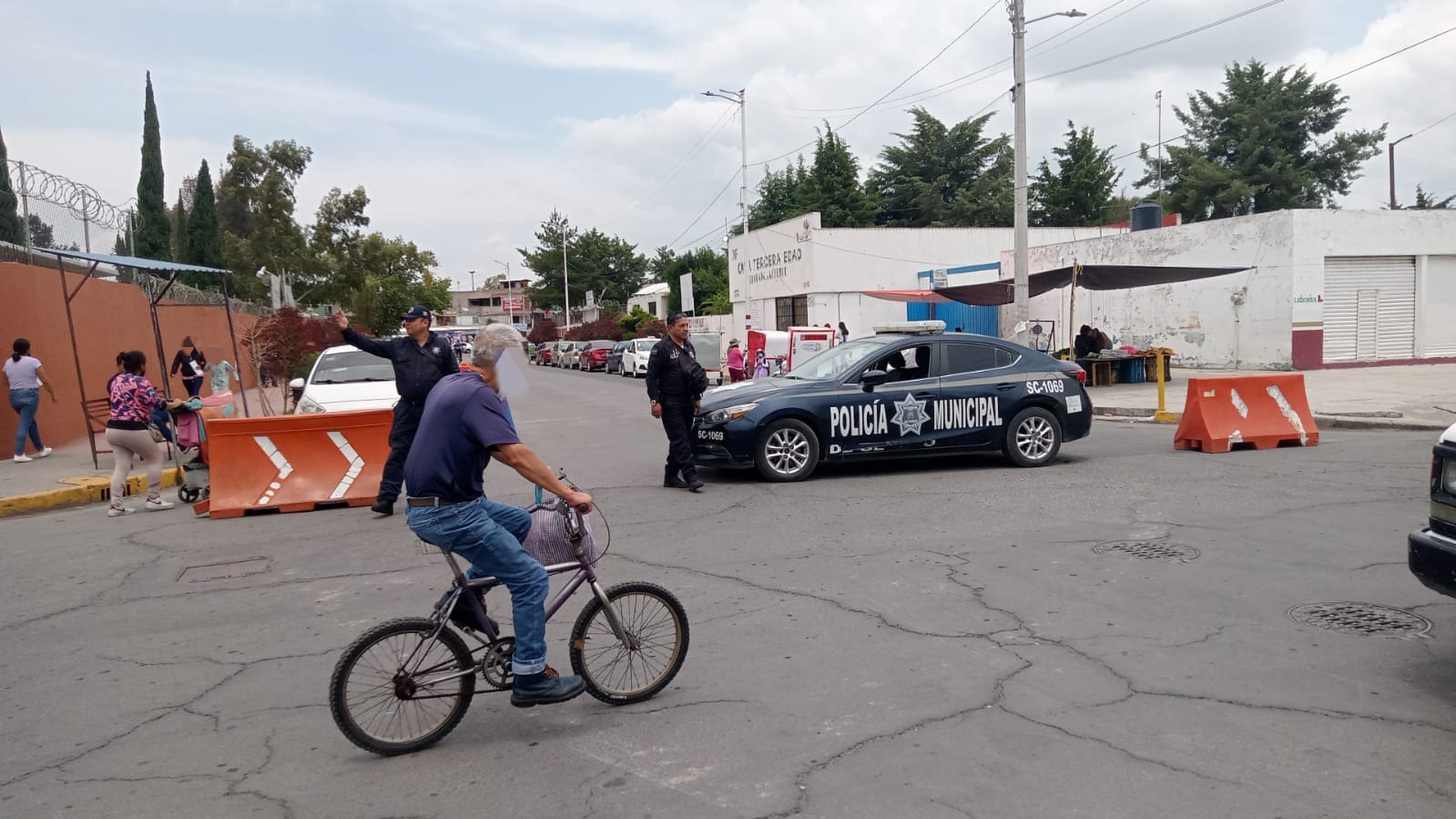 1693509835 785 CENTRAL DE EMERGENCIAS JALTENCO INFORMA OPERATIVO ESCUELA SEGURA En este