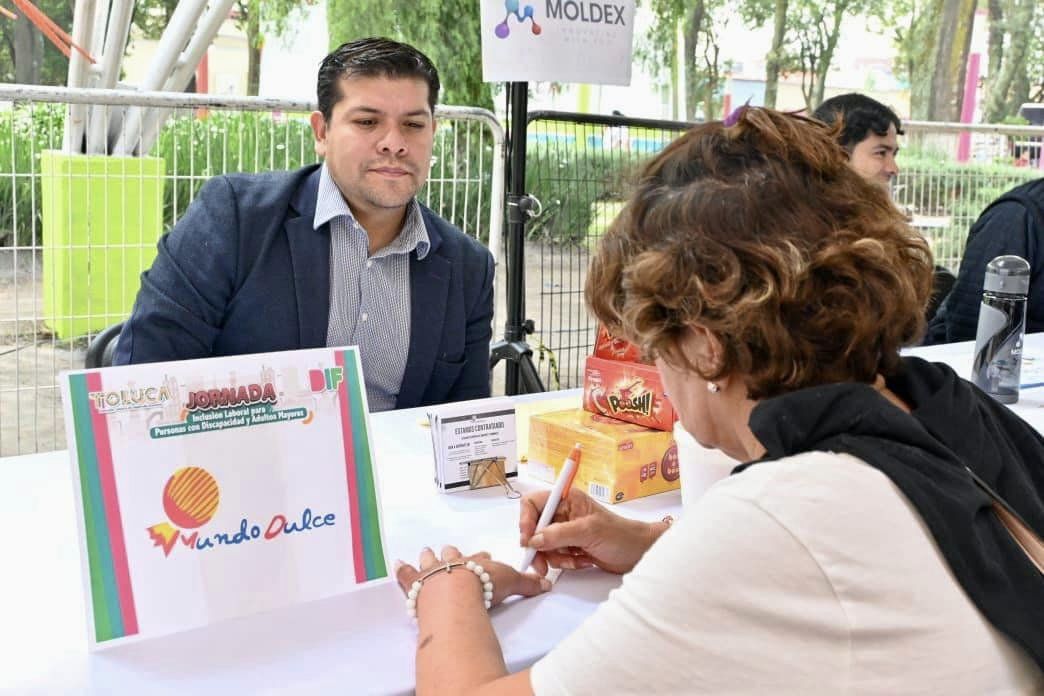 1693515505 956 ¡En Toluca reconocemos a nuestros adultos mayores y personas con