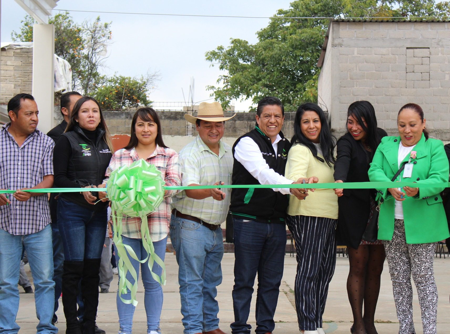 1693516907 791 31 de agosto Entrega de Techumbre en la Escuela