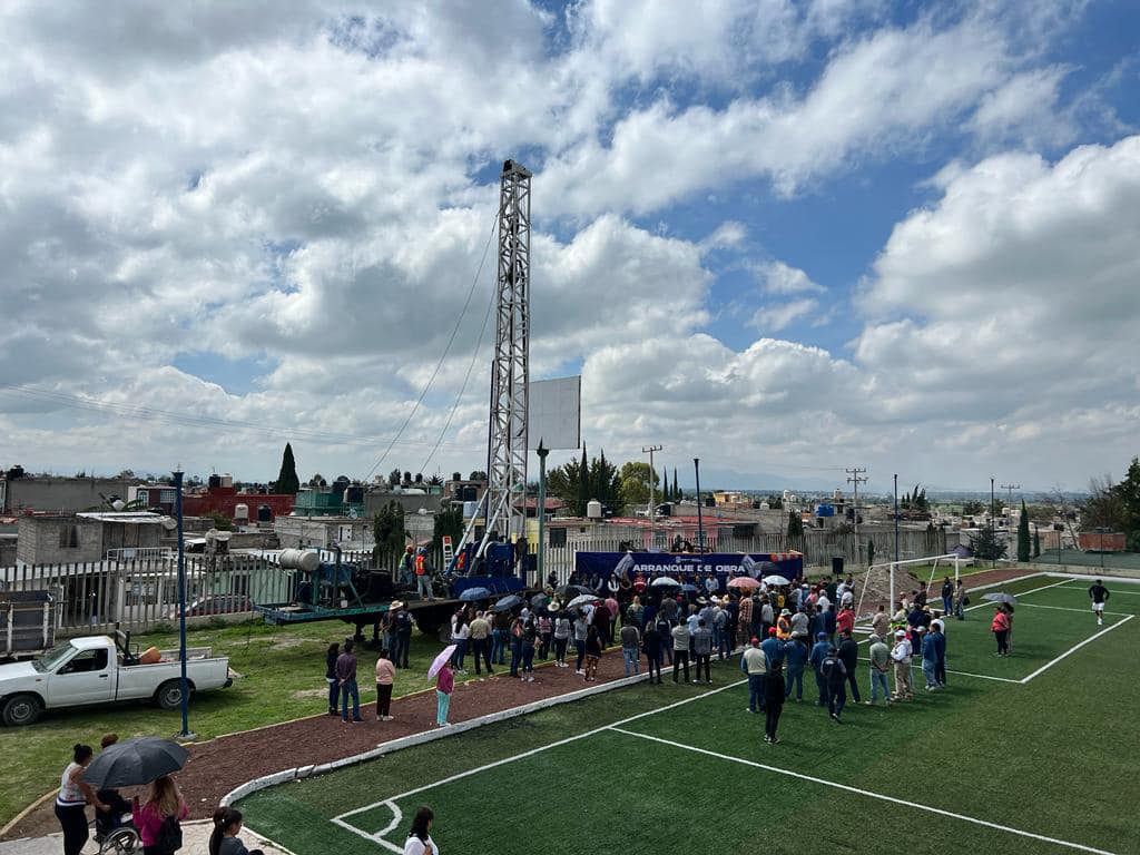 ARRANCAMOS OBRA EN HUEHUETOCA El dia de hoy el