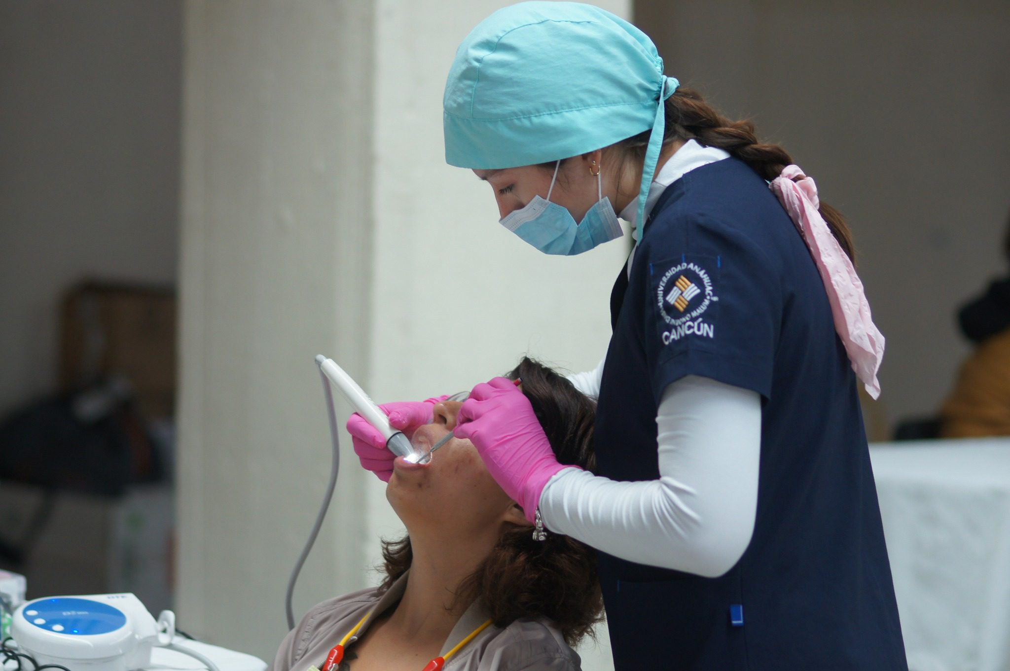 ATIENDE BRIGADA MEDICA Sonriele MX A CIENTOS DE POLOTITLENSES