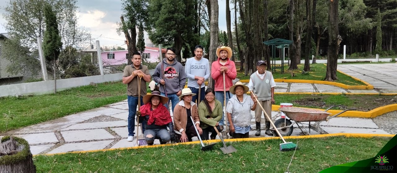 Autoridades municipales integrantes de la actual administracion y habitantes de