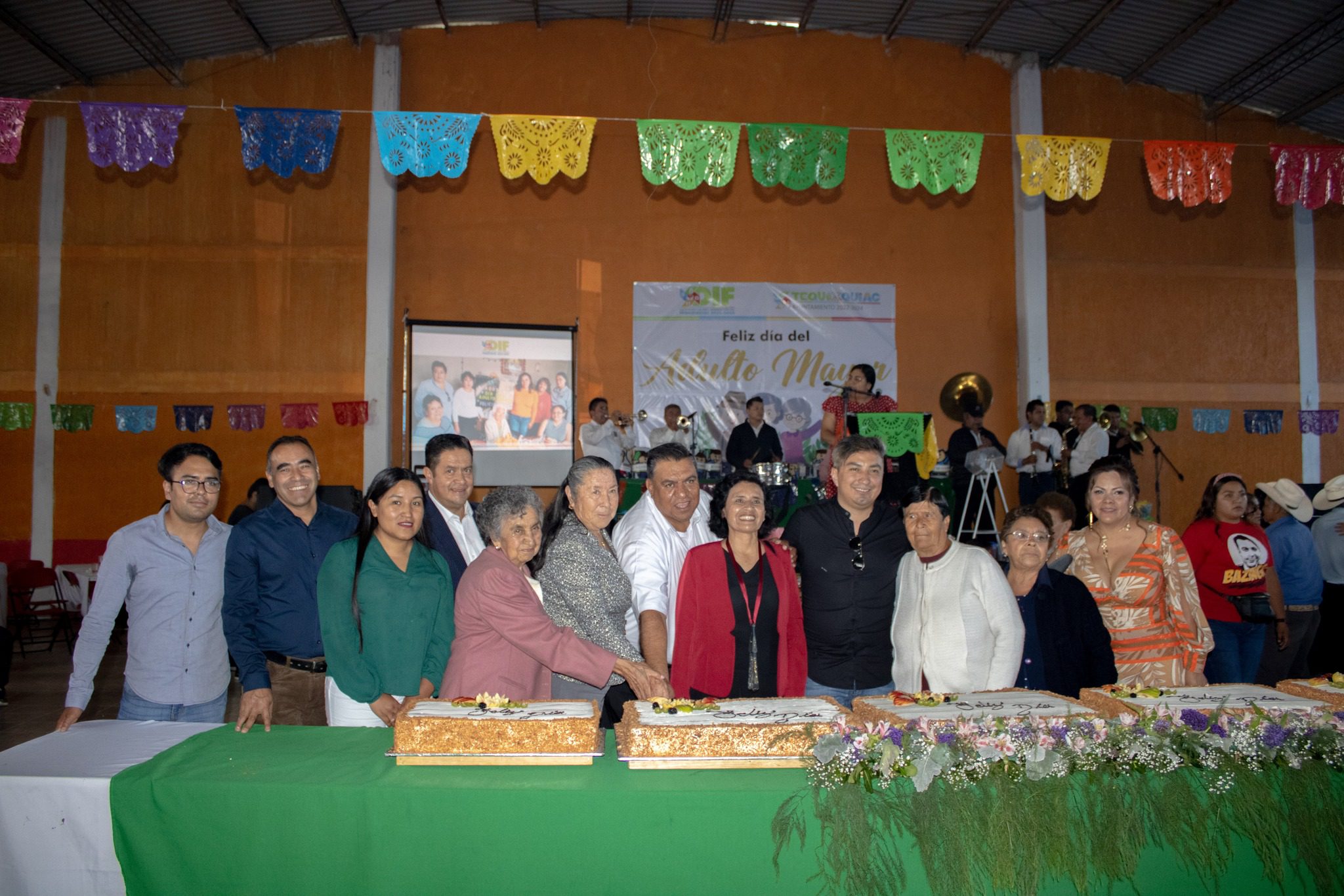 Ayer festejamos a nuestros adultos mayores personas fundamentales en nuestras