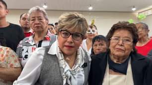 CERCANIA La Presidenta Municipal Cristina Gonzalez Cruz celebra el