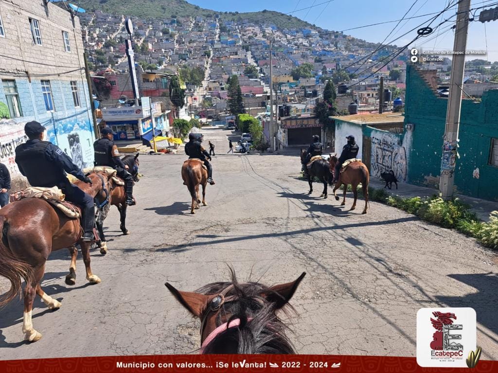 Como parte del operativo ReconstruyendoEcatepec hoy la policia montada patrul