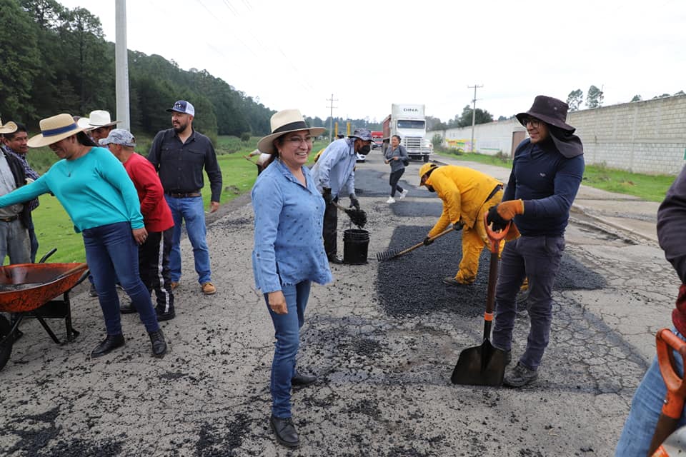 Durante el recorrido de la gira de trabajo de inicio