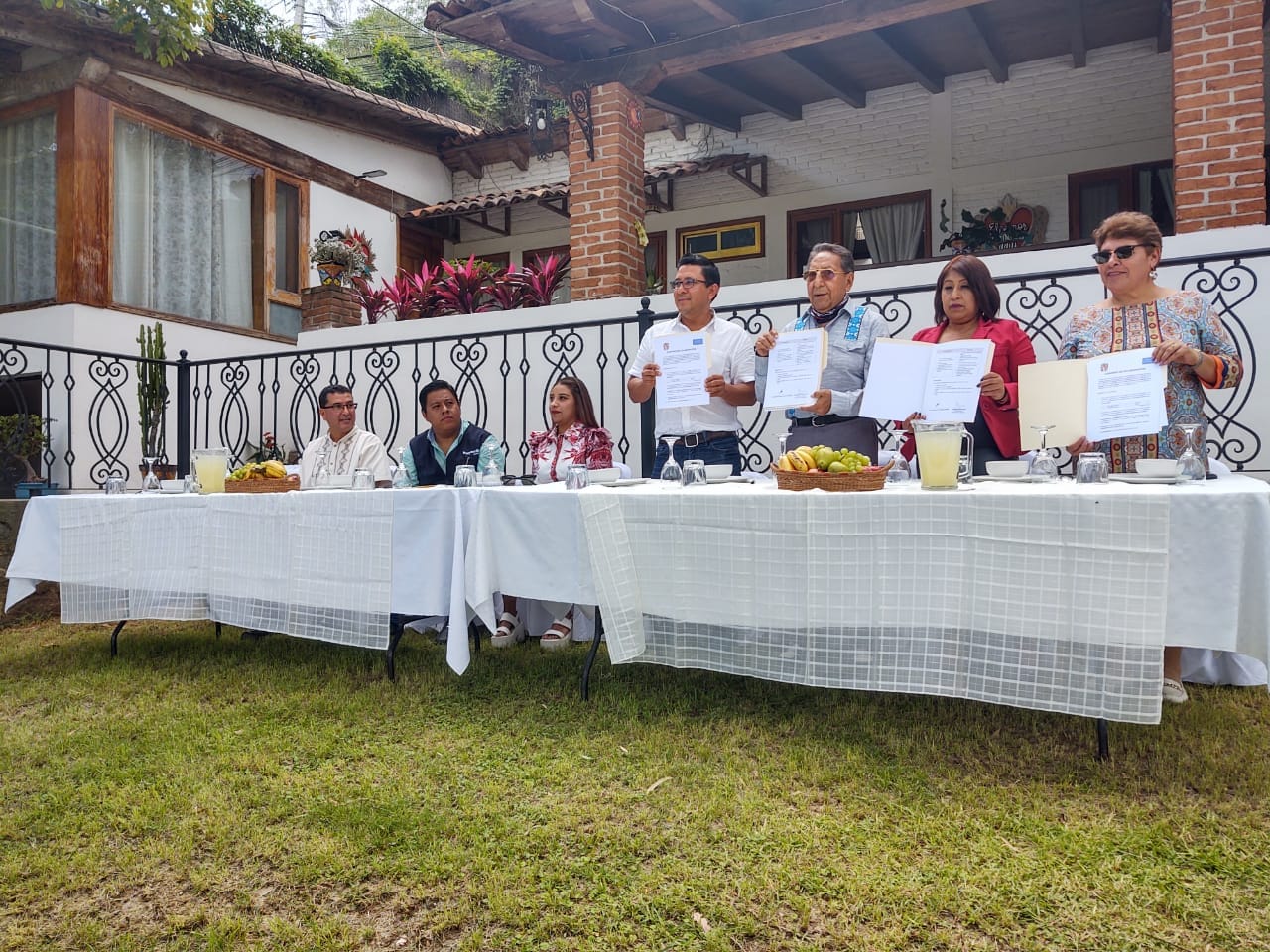 El H Ayuntamiento de Amanalco que preside la edil Maria