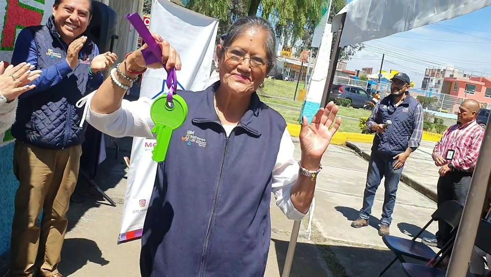 Nuestros adultos mayores estrenan casa