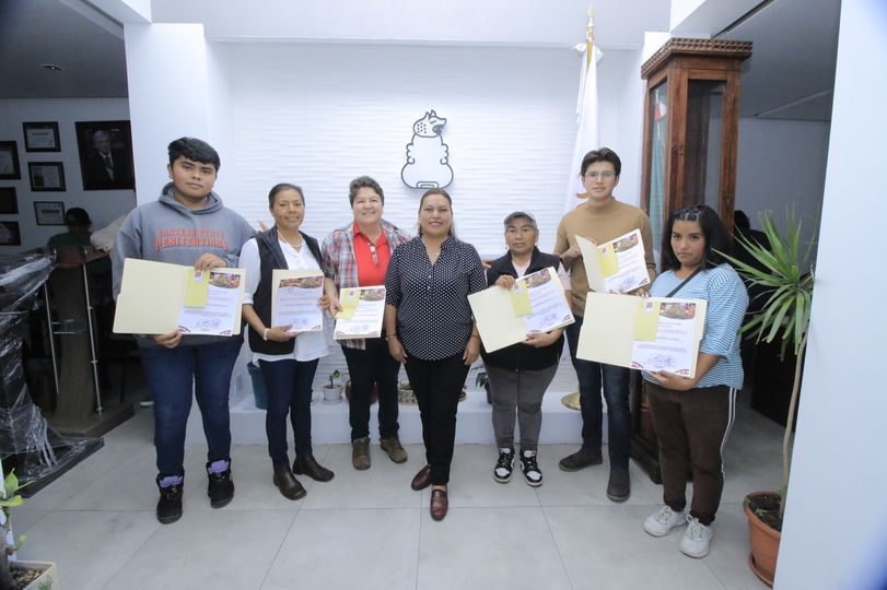 Reciben sus premios los afortunados ganadores del 2° Concurso Gastronomico