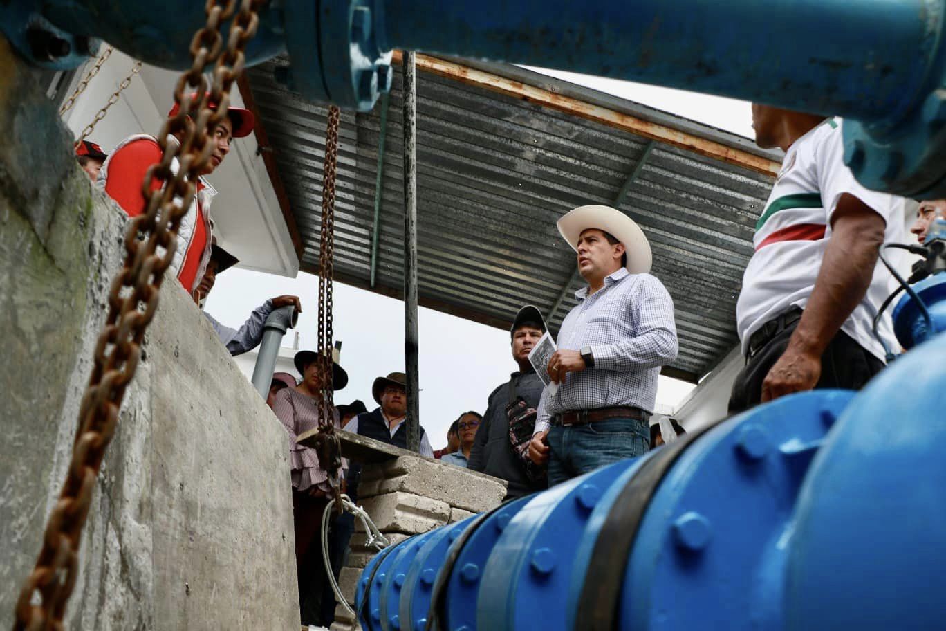 Rehabilitamos el sistema de agua potable en el Paraje las