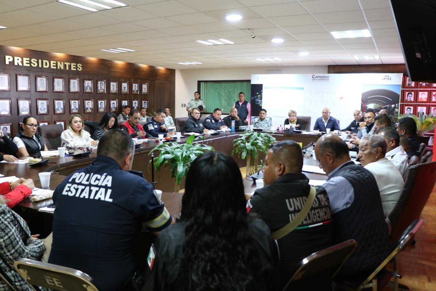 SEGURIDAD La Presidenta Municipal Cristina Gonzalez Cruz en coordinacion