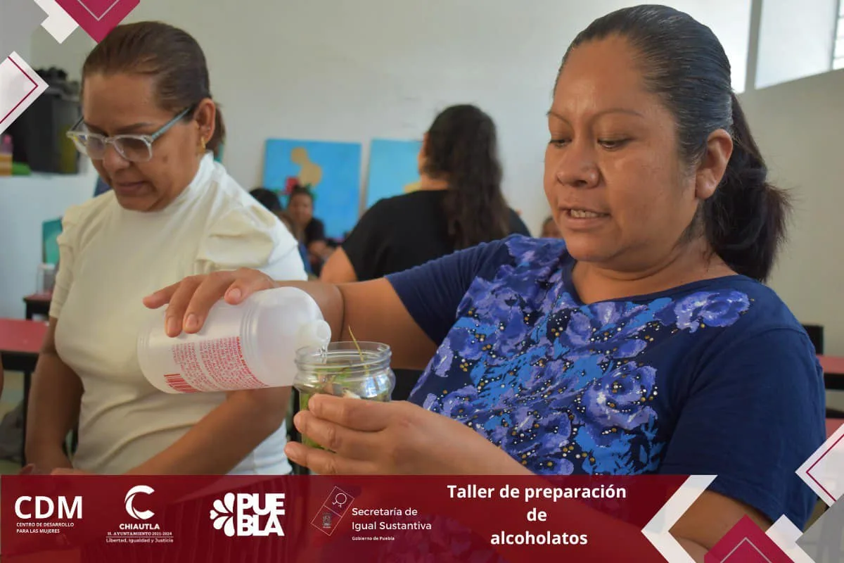 Se llevo a cabo el Taller de preparacion de alcoholatos jpg