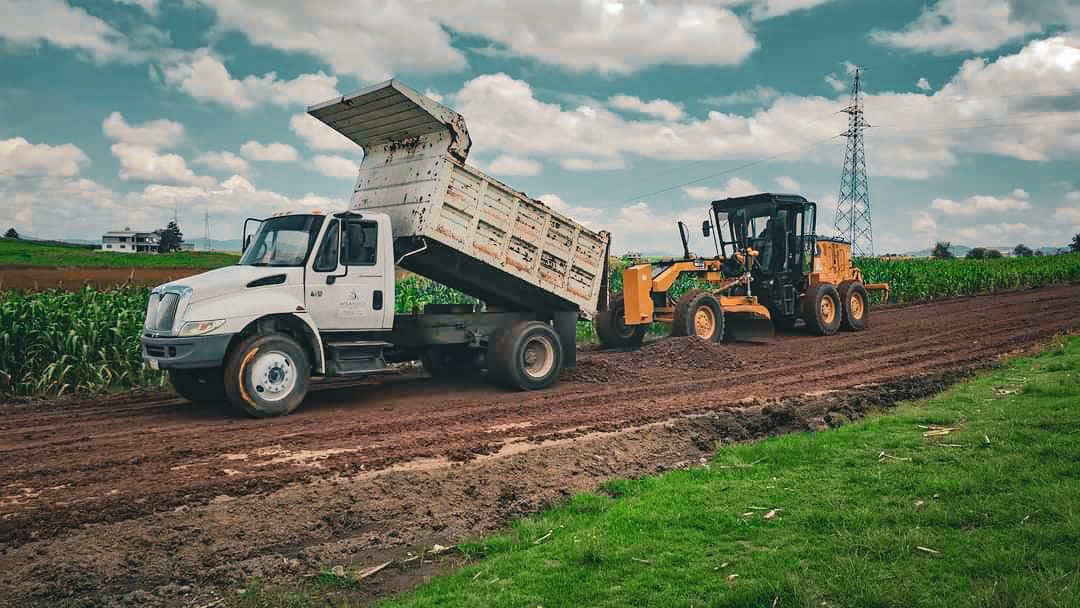 ¡Continuamos realizando AccionesPorElCampo Con trabajos de revestimiento y ra