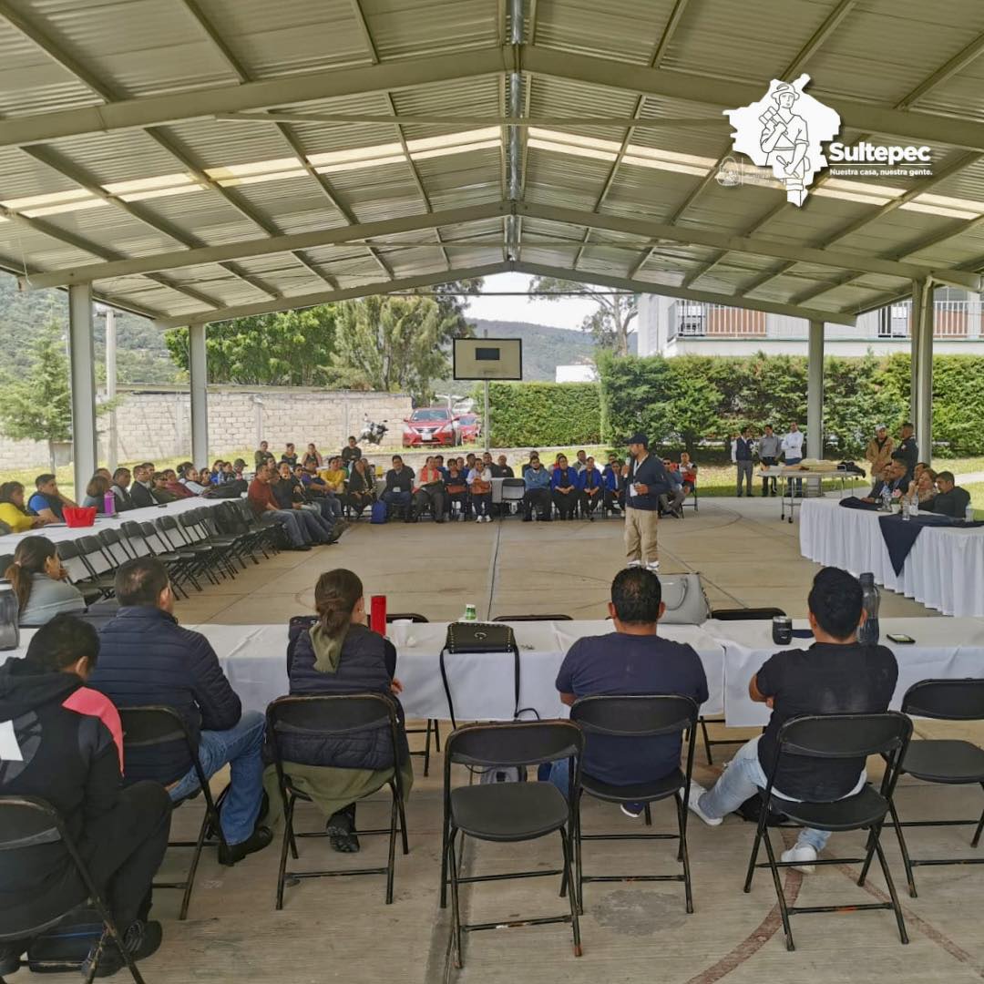 ¡Educacion y seguridad van de la mano Siguiendo las indicaciones