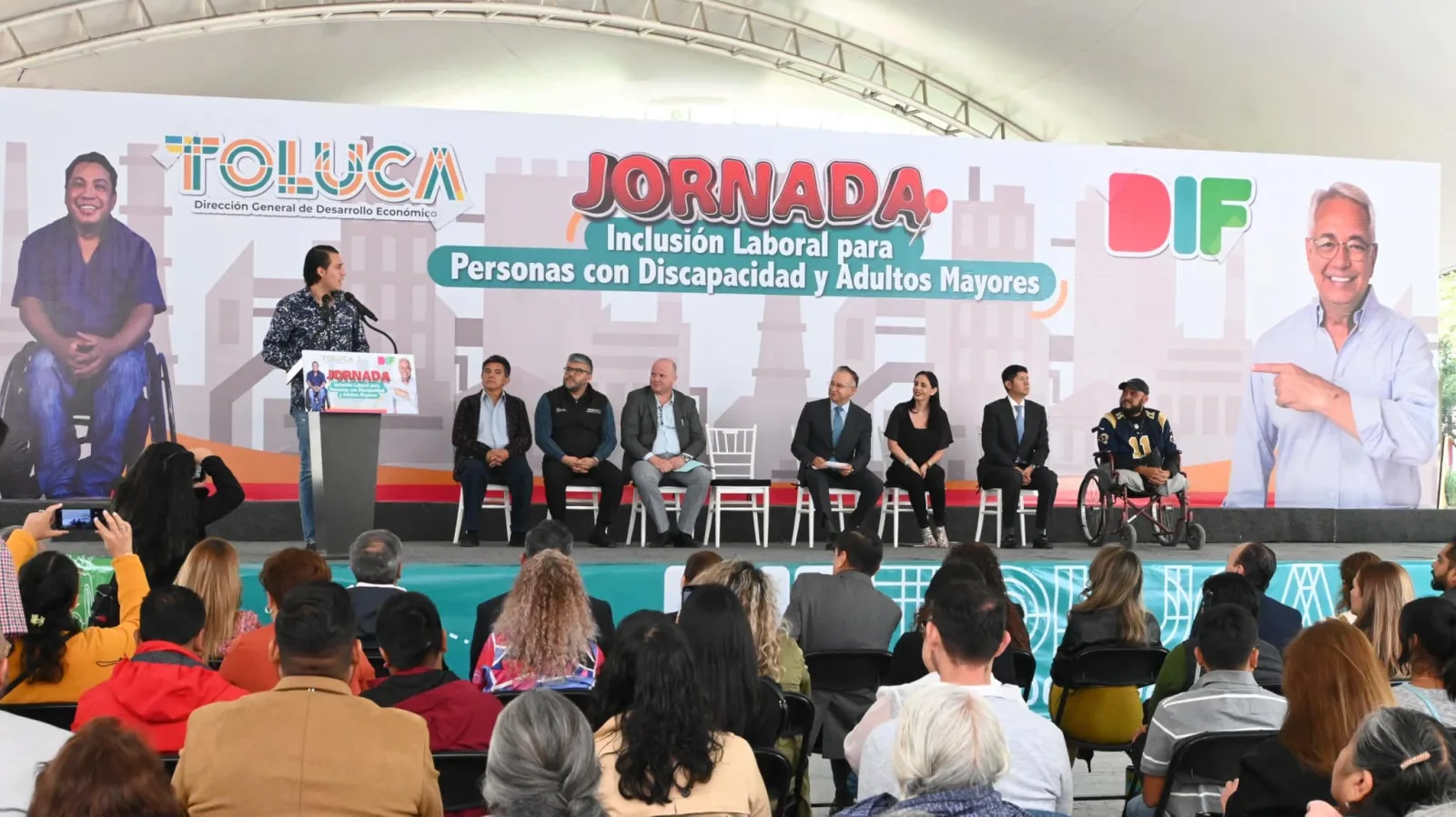 ¡En Toluca reconocemos a nuestros adultos mayores y personas con scaled