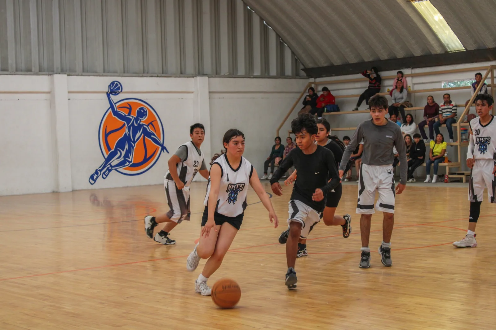 ¡Felicidades a todas las alumnas y alumnos de basquetbol del scaled