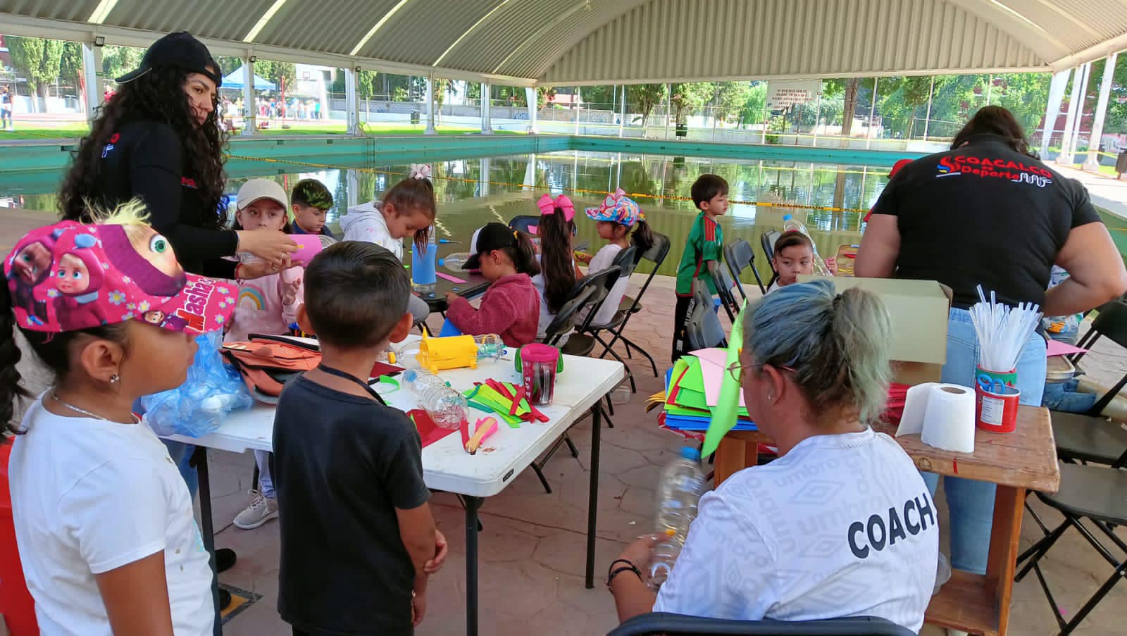 ¡Iniciamos la semana divirtiendonos con los pequenos del curso de