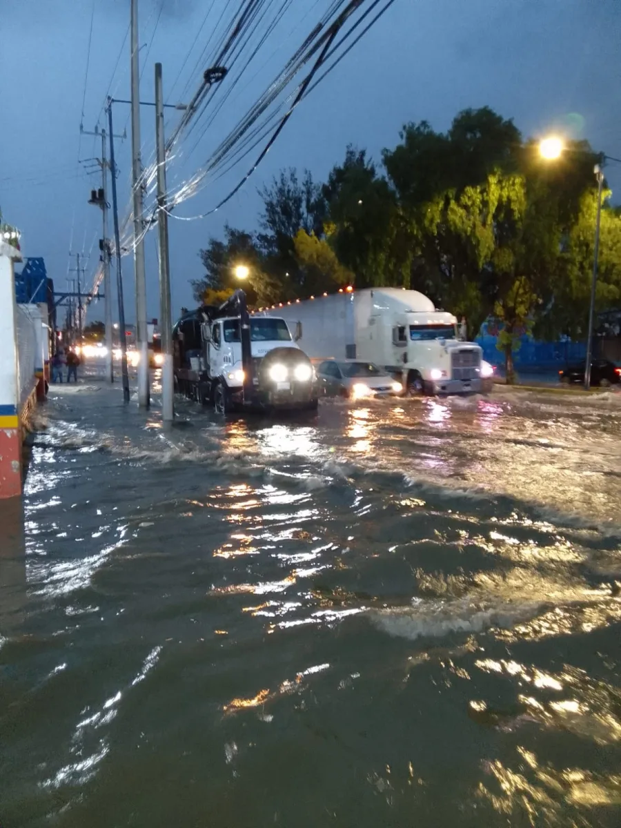 1693577325 836 Nuestro personal se encuentra atendiendo los encharcamientos que dejo la