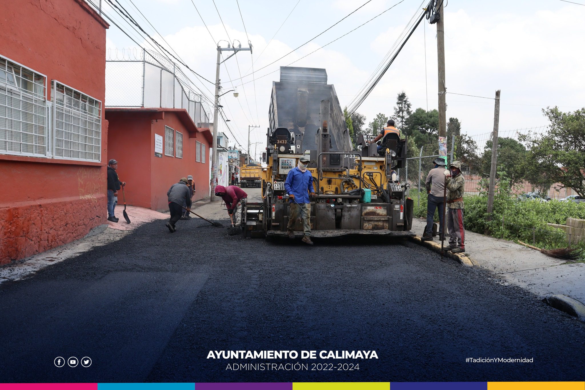 1693669704 74 Continuamos con los trabajos de pavimentacion con mezcla asfaltica en