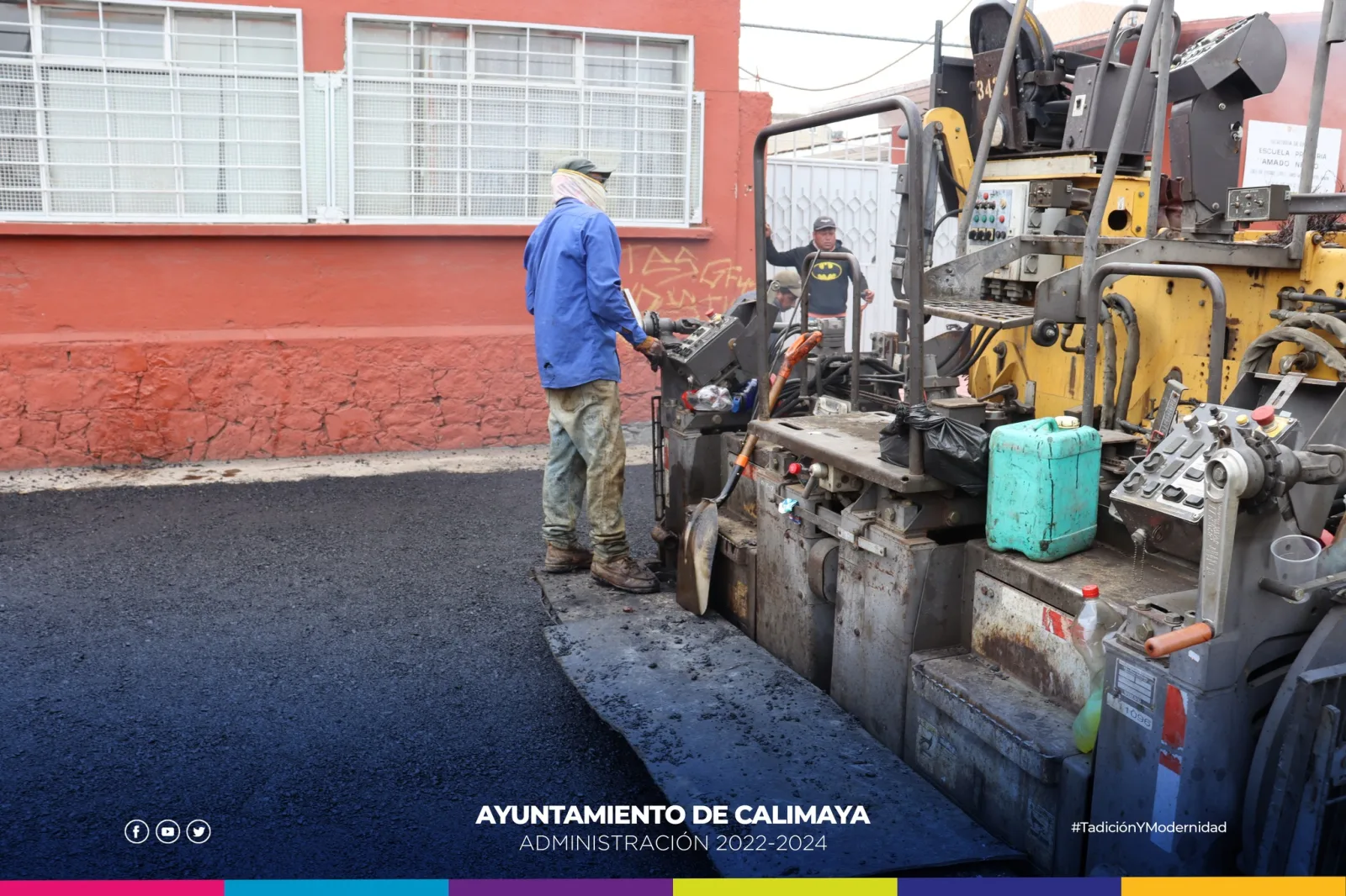 1693669723 Continuamos con los trabajos de pavimentacion con mezcla asfaltica en scaled