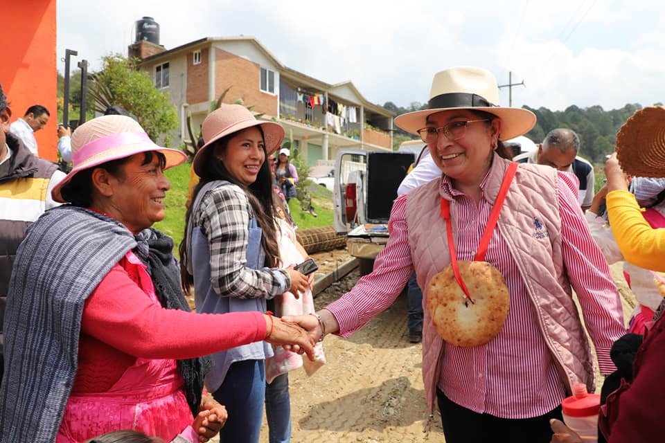 1693671141 175 Con gran entusiasmo autoridades auxiliares y habitantes de la comunidad